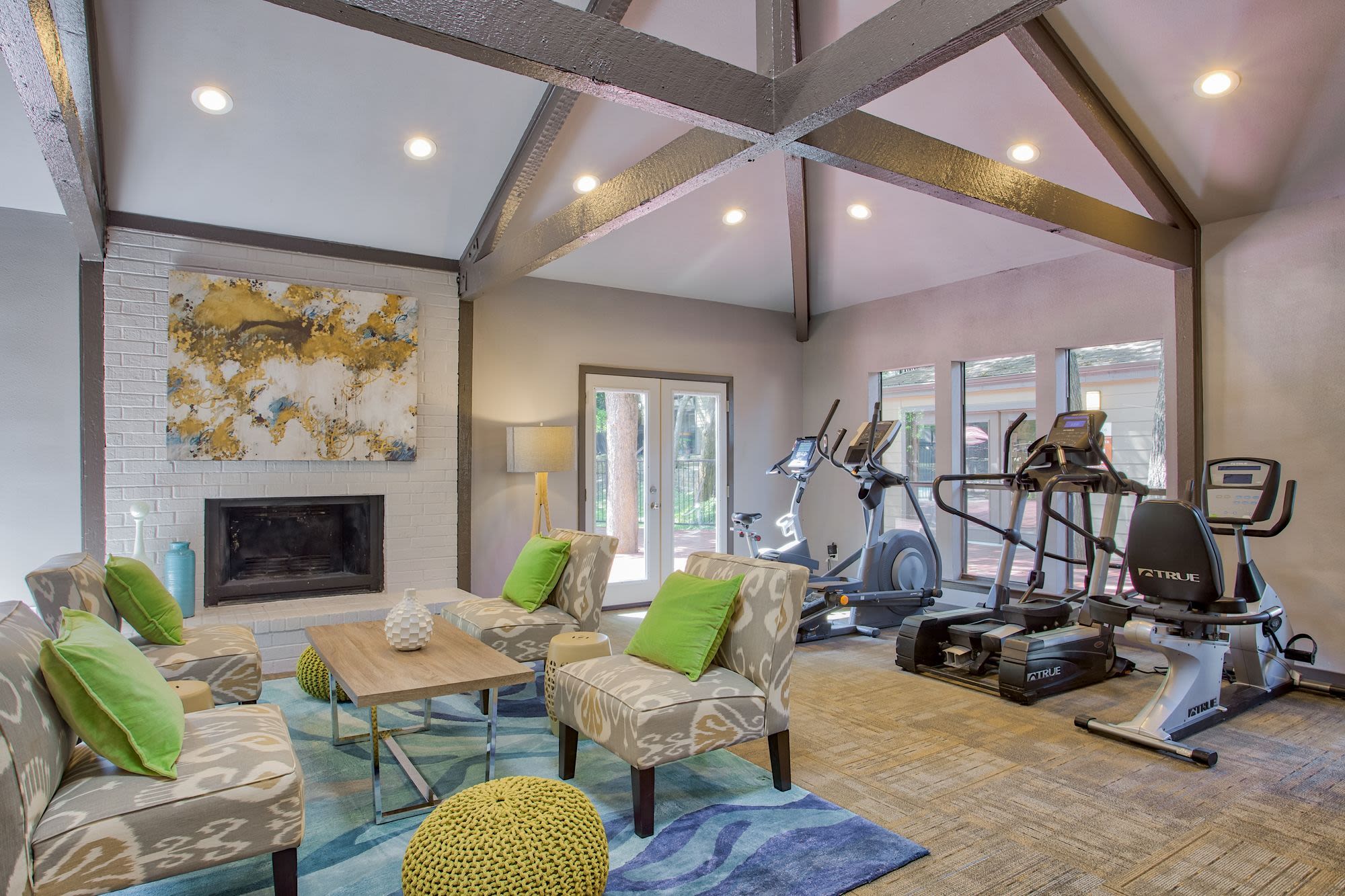 Fitness center at Highlands Creek Apartments in Dallas,Texas