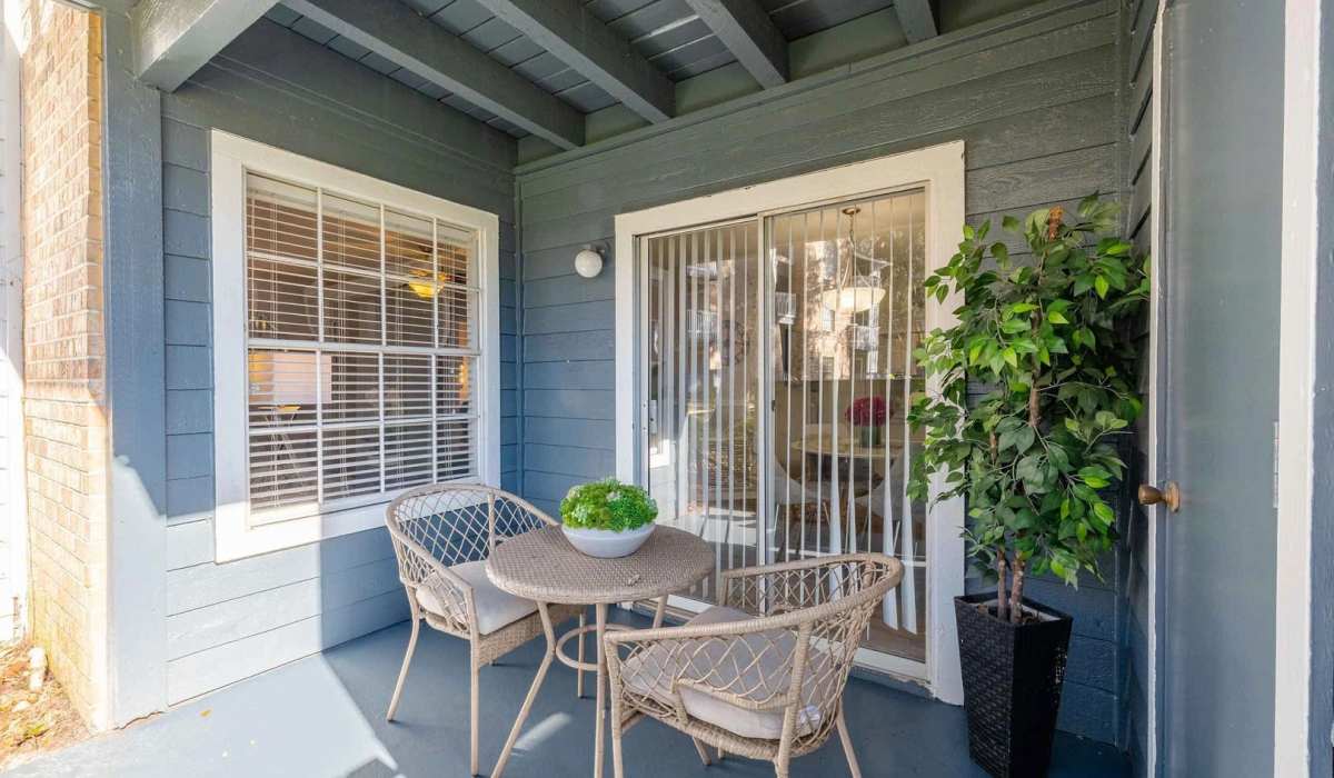 Patio with seating space at The Park at Via Veneto in Jacksonville,Florida
