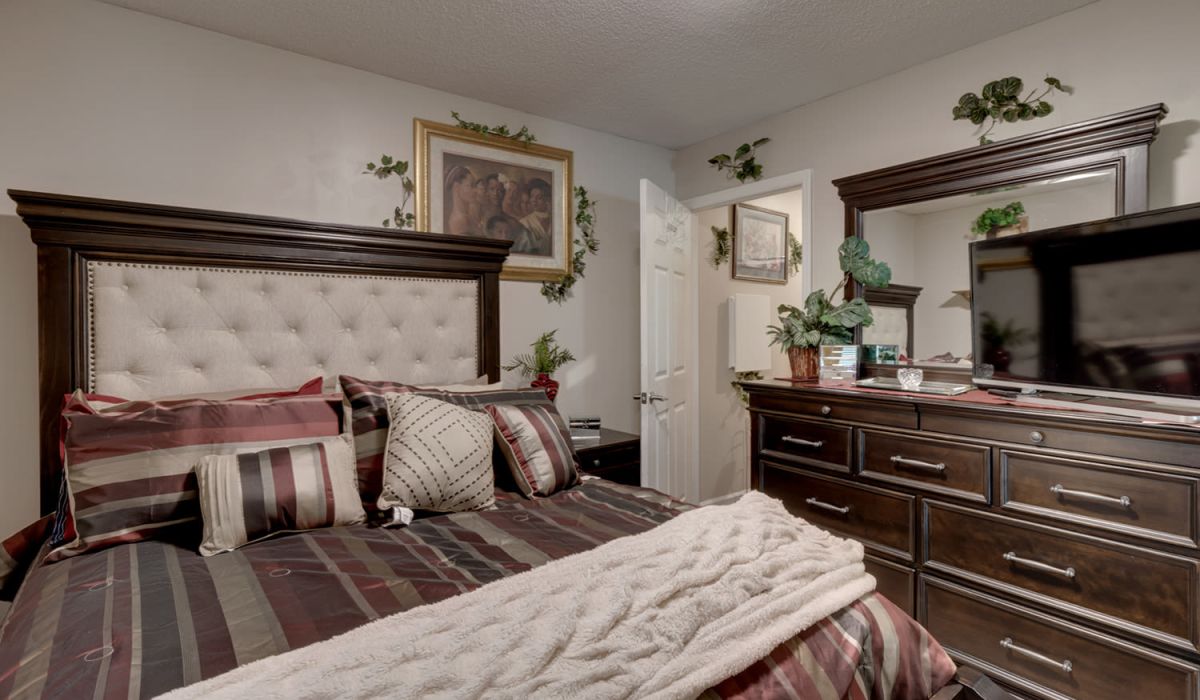Bedroom at 123 Club in Beaufort, South Carolina