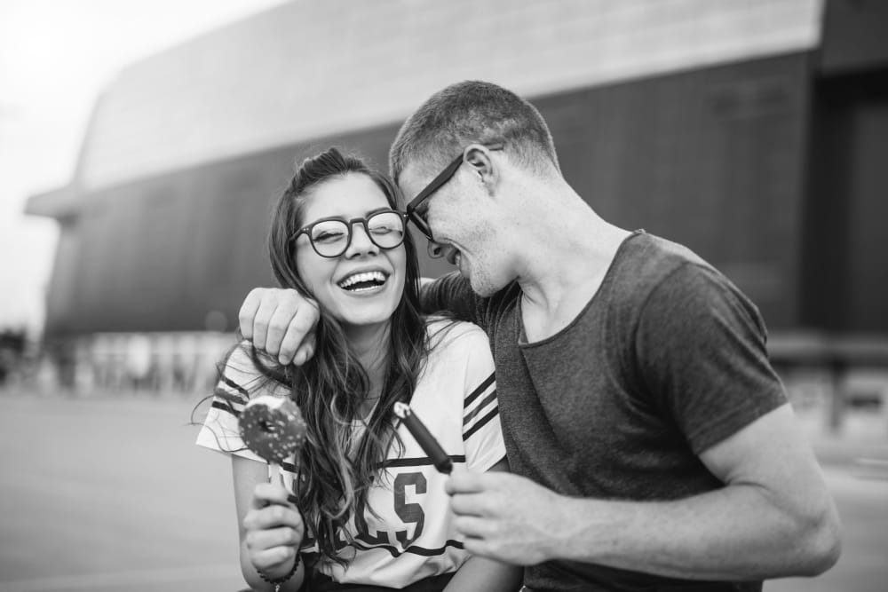 Couple hanging out near Social 28 in Gainesville, Florida