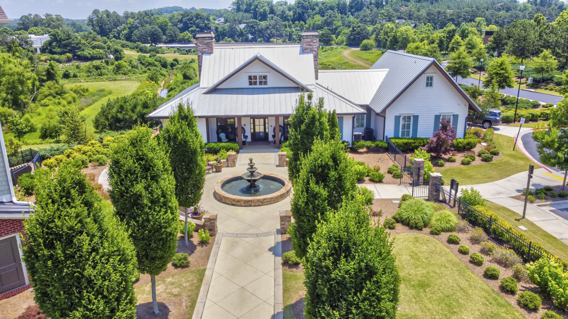 Aerial view of entrance at Avonlea Creekside in Marietta, Georgia