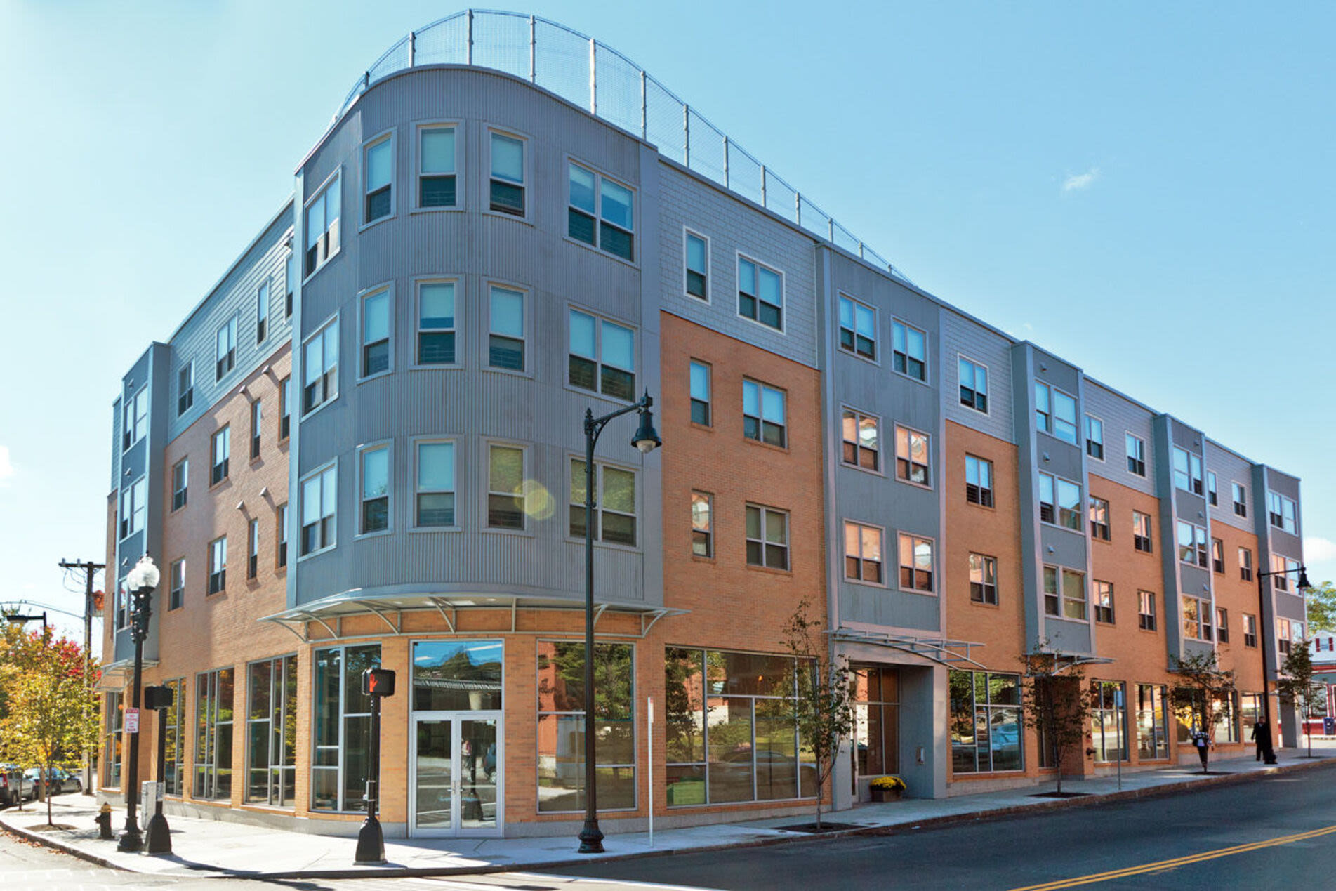 Exterior shot of the apartment at 270 Centre Street in Jamaica Plain, Massachusetts
