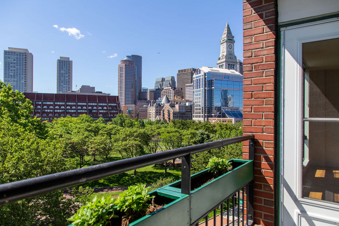 Balcony with a view of the city at Christopher Columbus Plaza in Boston, Massachusetts