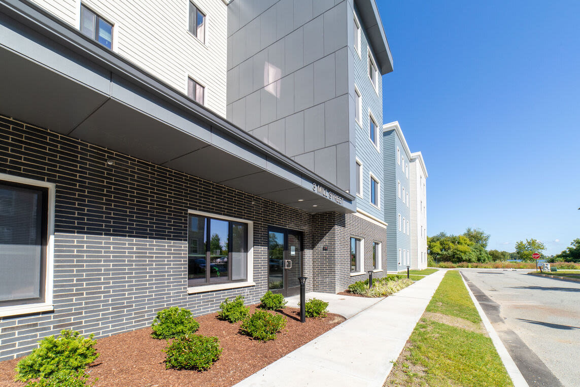 Walking track along the apartment at Solara in Tiverton, Rhode Island