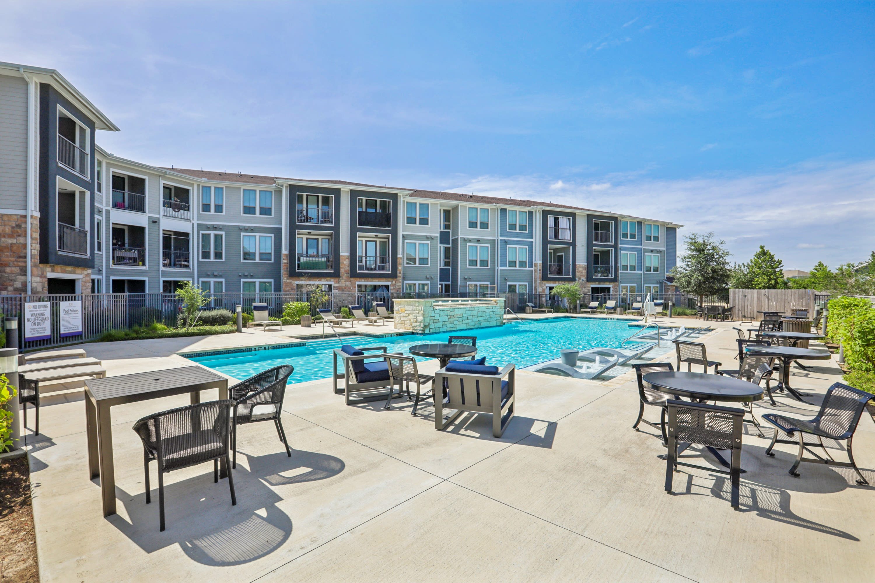 Pool at Limestone Ridge Apartments (7 of 7)