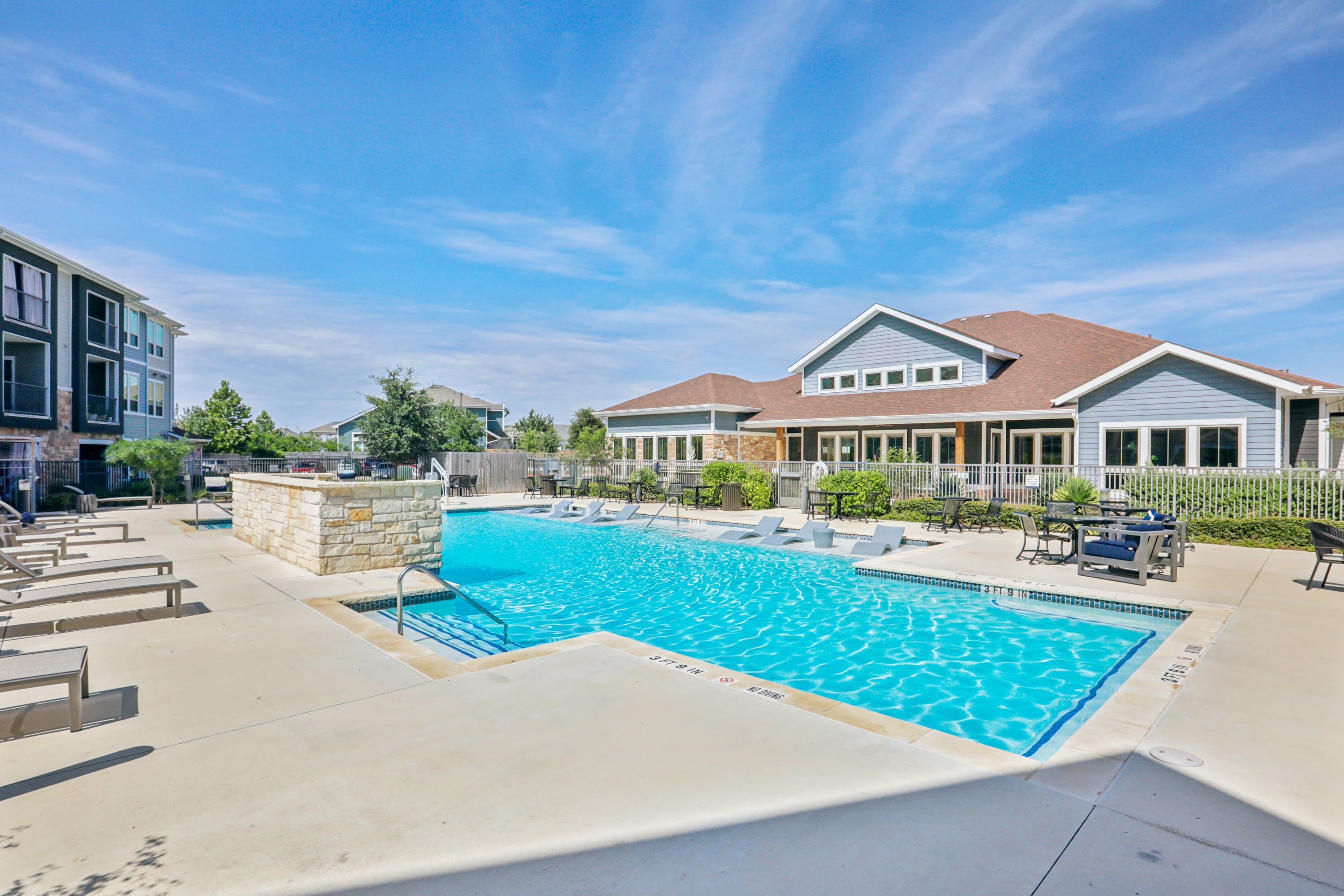 Pool at Limestone Ridge Apartments (6 of 7)