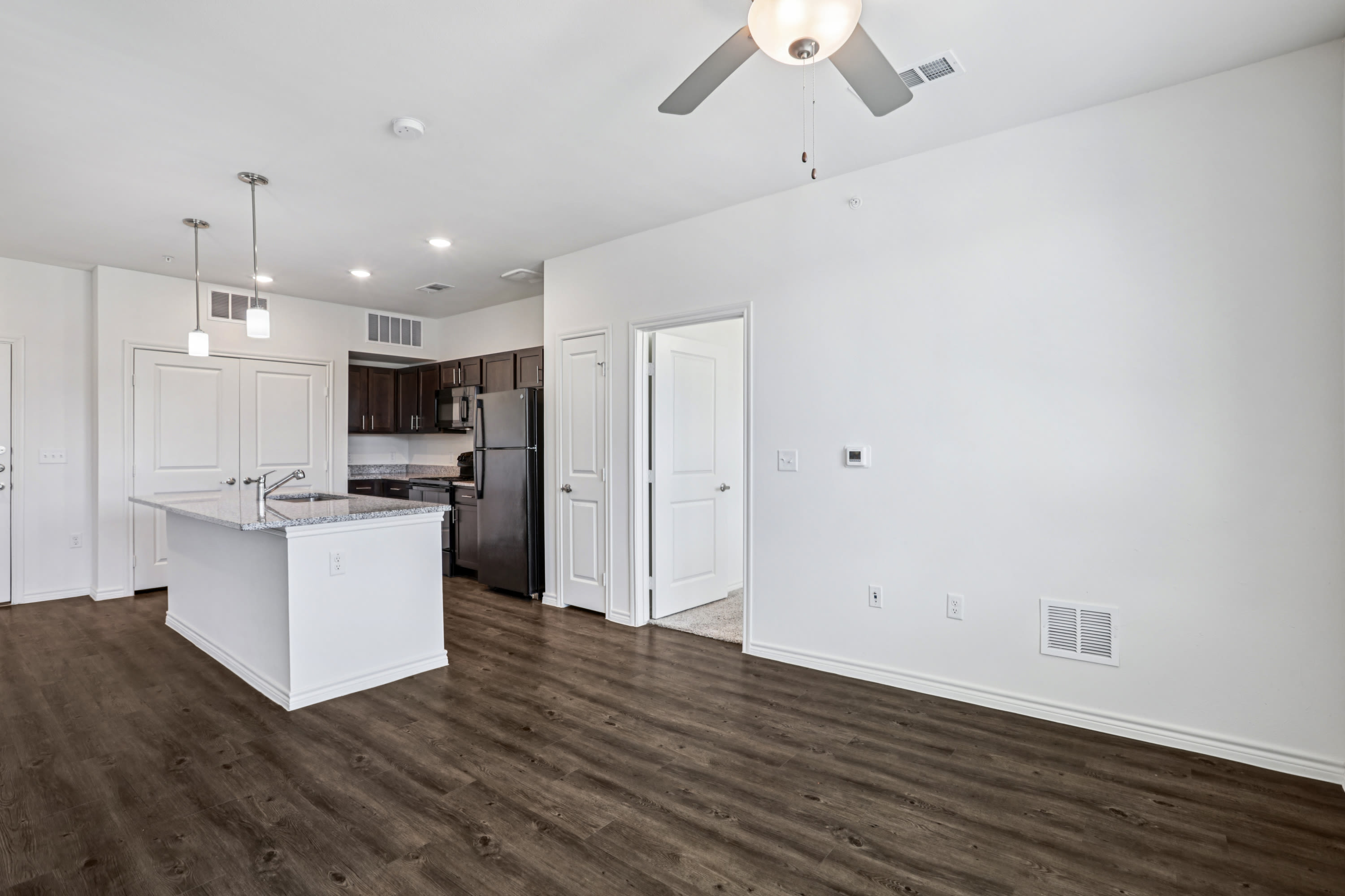 Limestone Ridge Apartments 33 of 44
