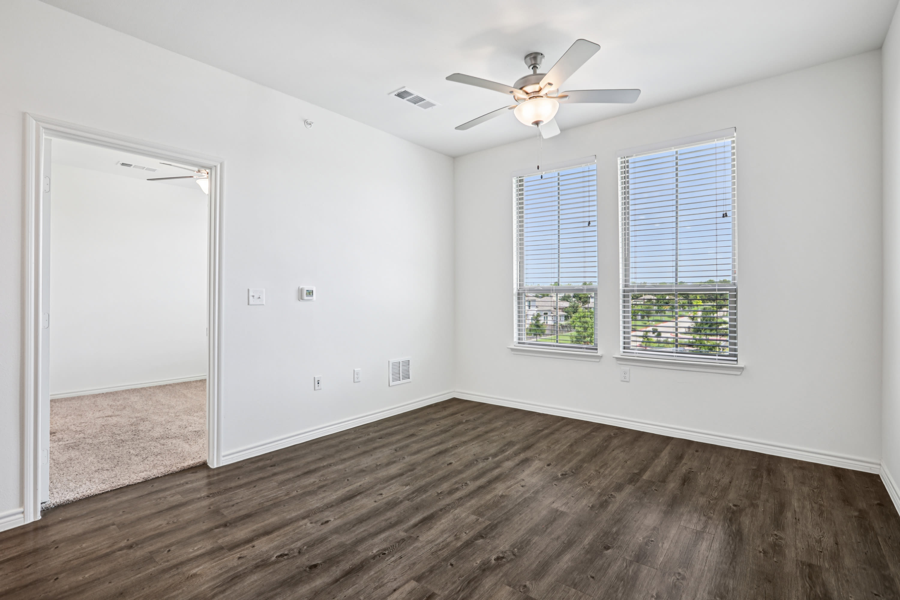 Limestone Ridge Apartments 37 of 44