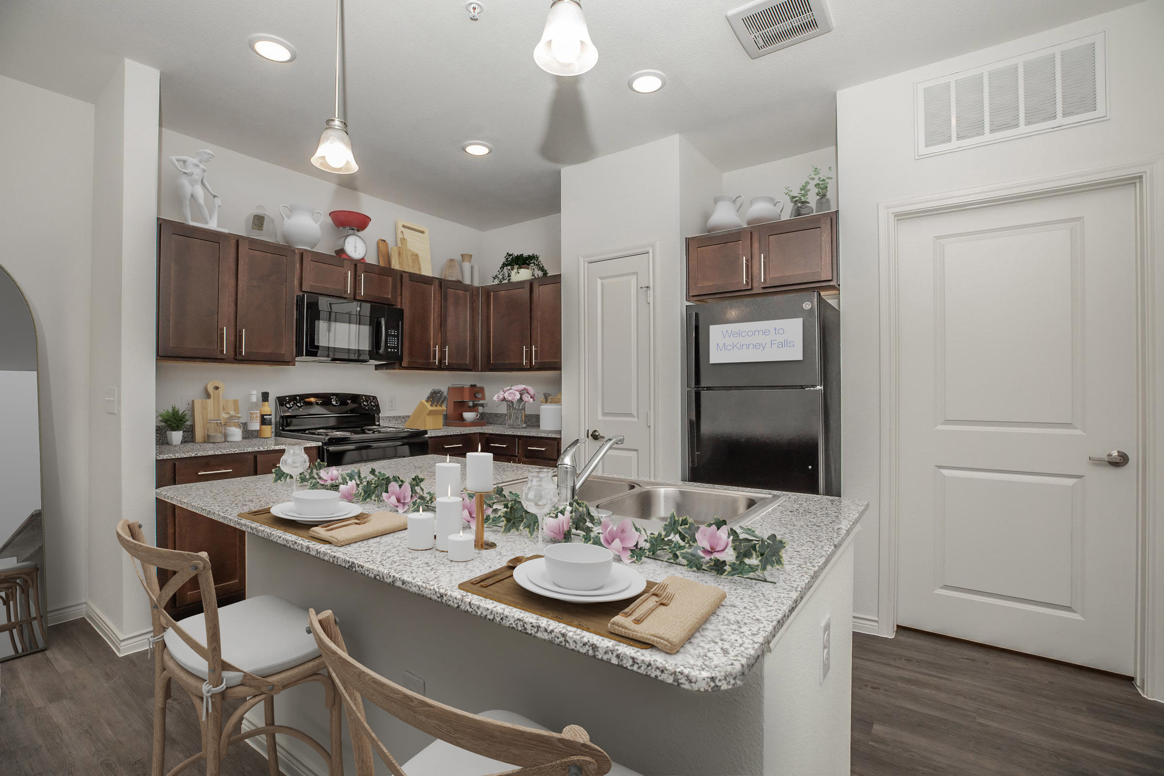 McKinney Falls Apartments 6 of 10