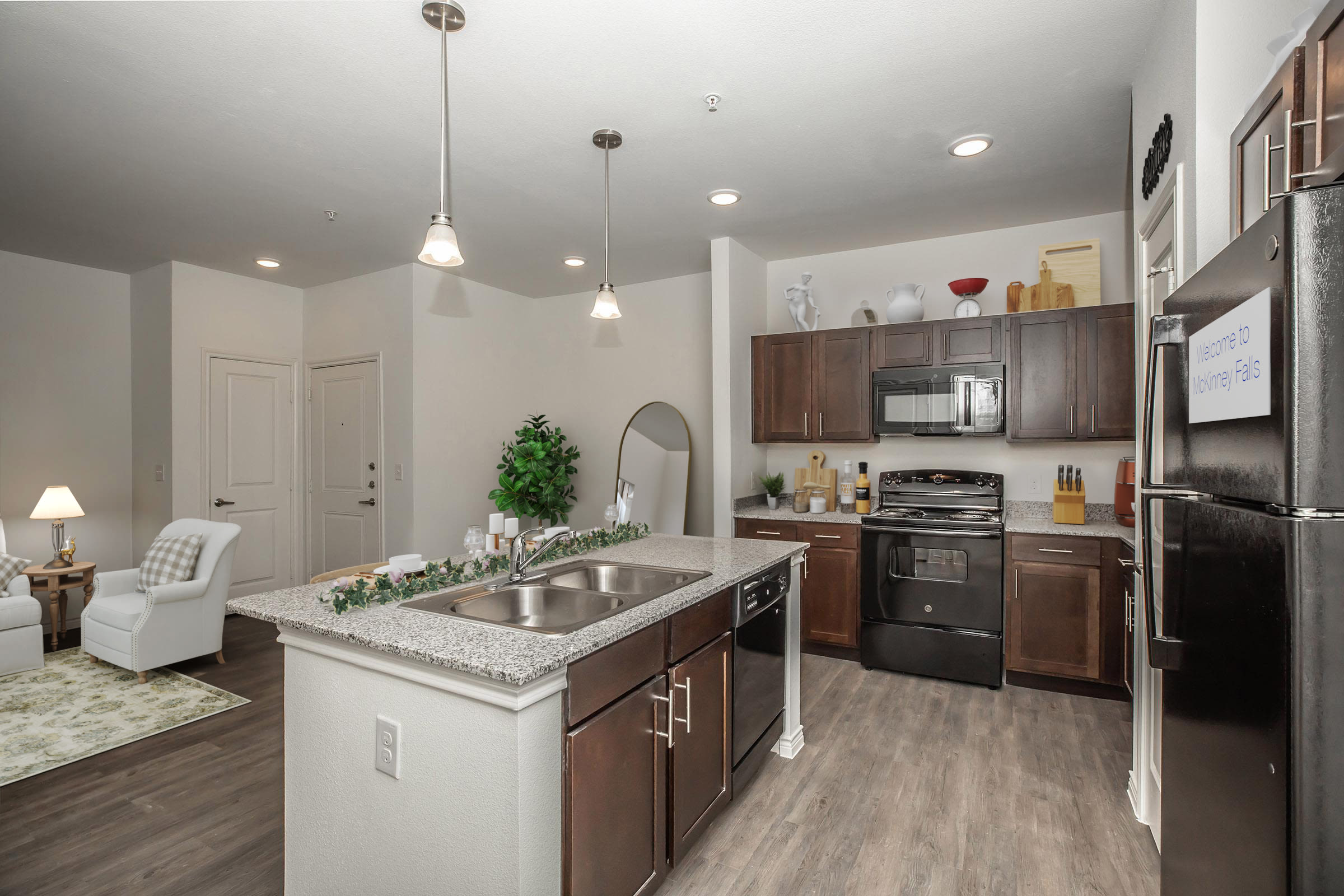 McKinney Falls Apartments 7 of 10