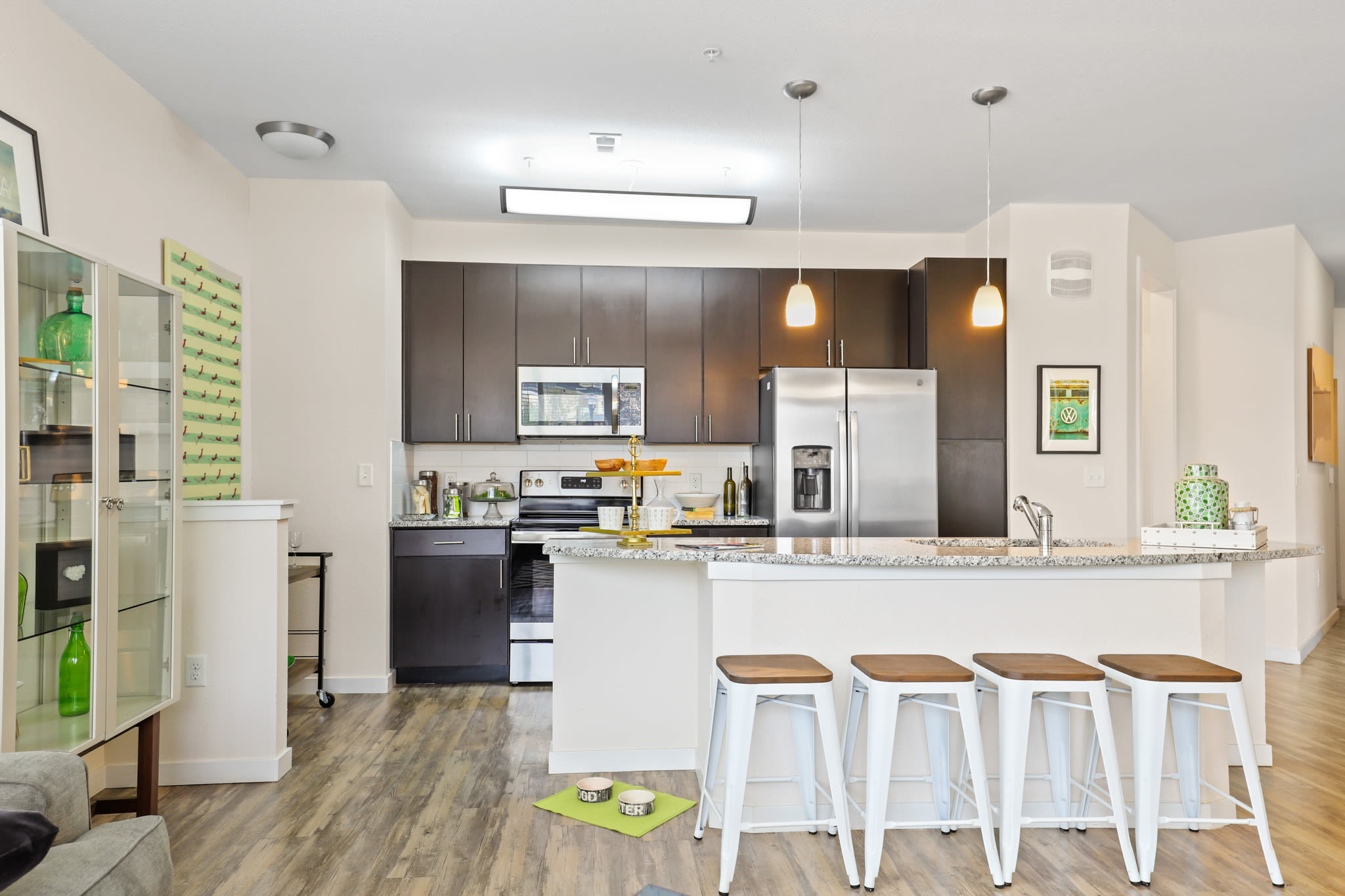 Westlink at Oak Station Apartments 3 of 5