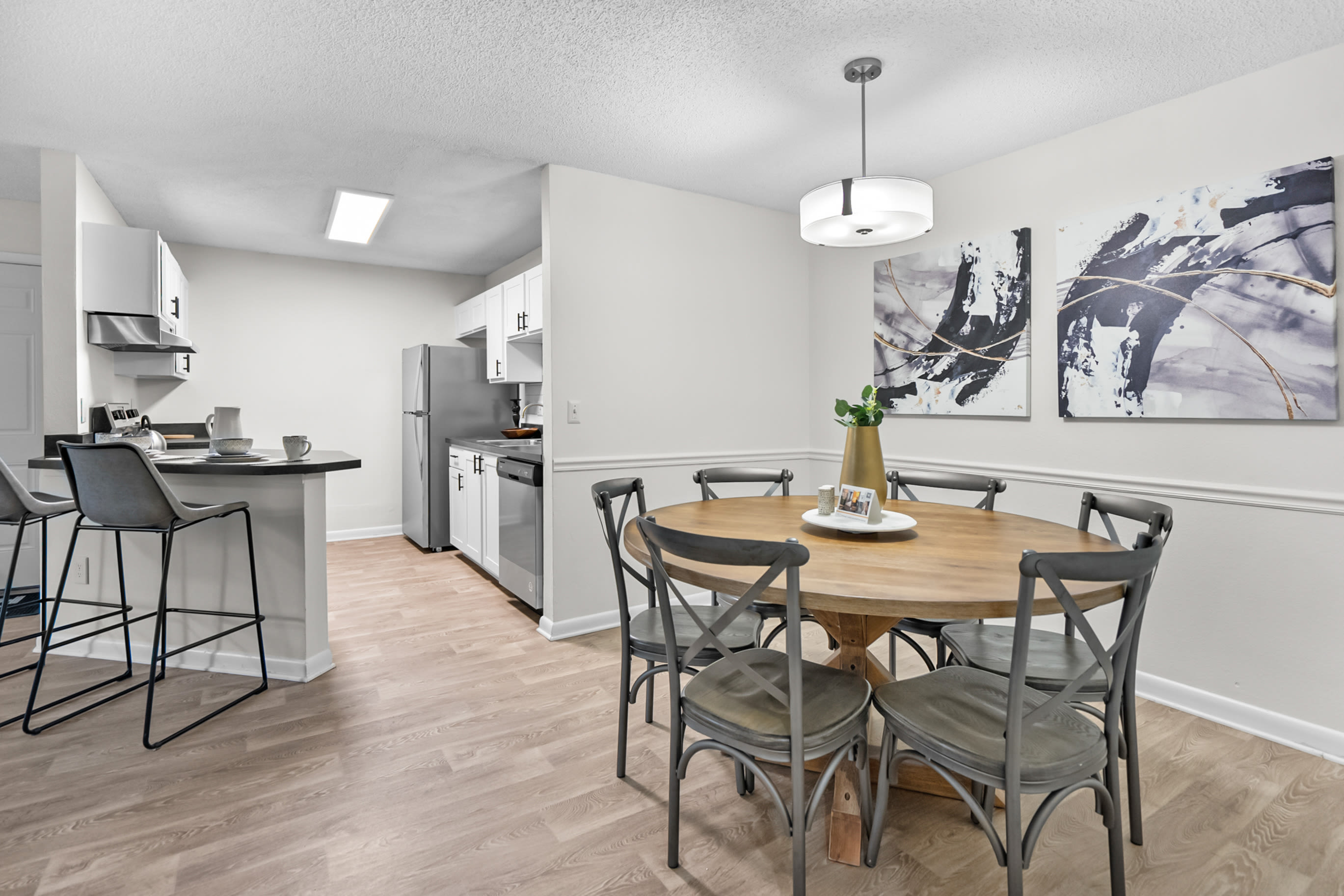 The Isle Apartments 2 of 10