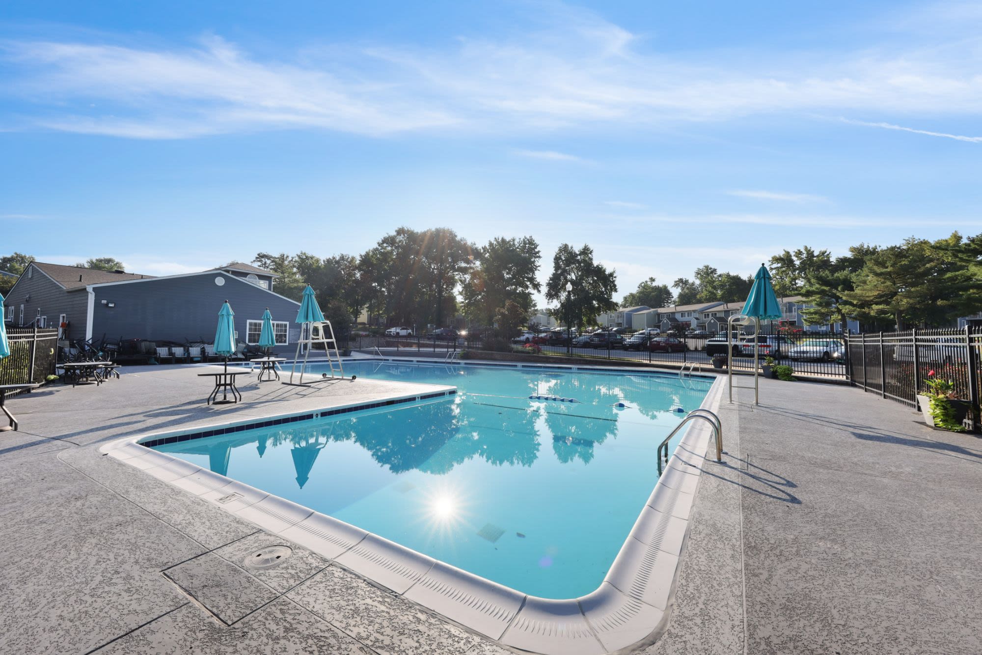 The Seasons Apartments 4 of 10
