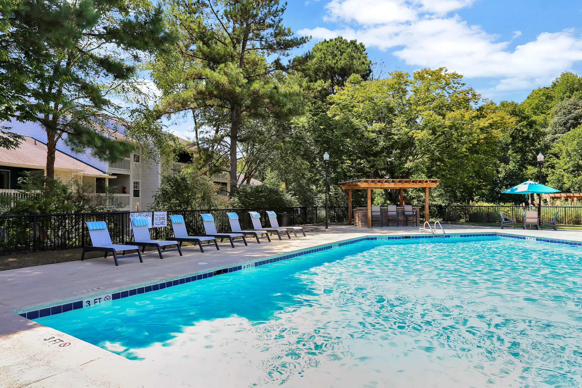 The Laurel Apartments 7 of 10