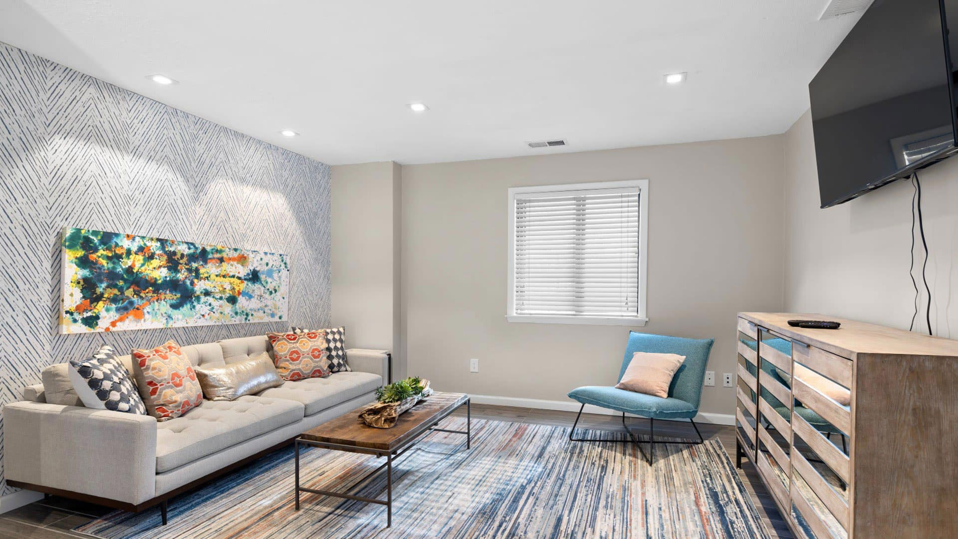 Woodbridge Apartments 3 of 10