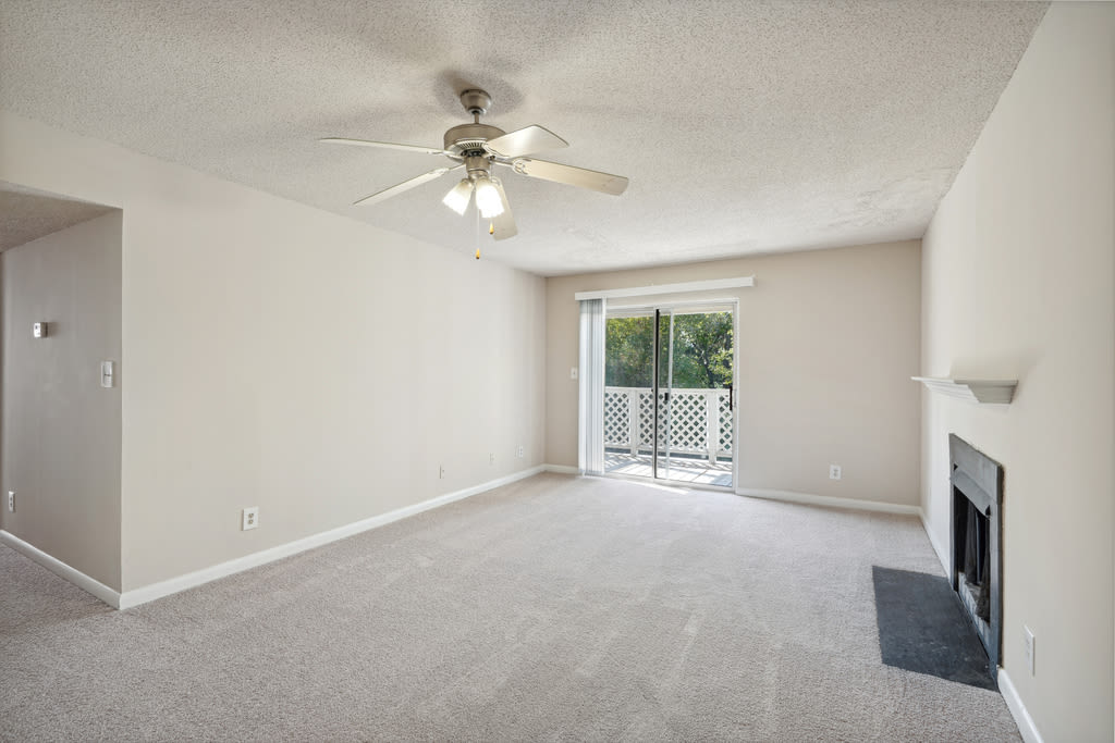 Cypress Pointe Apartment Homes 10 of 12