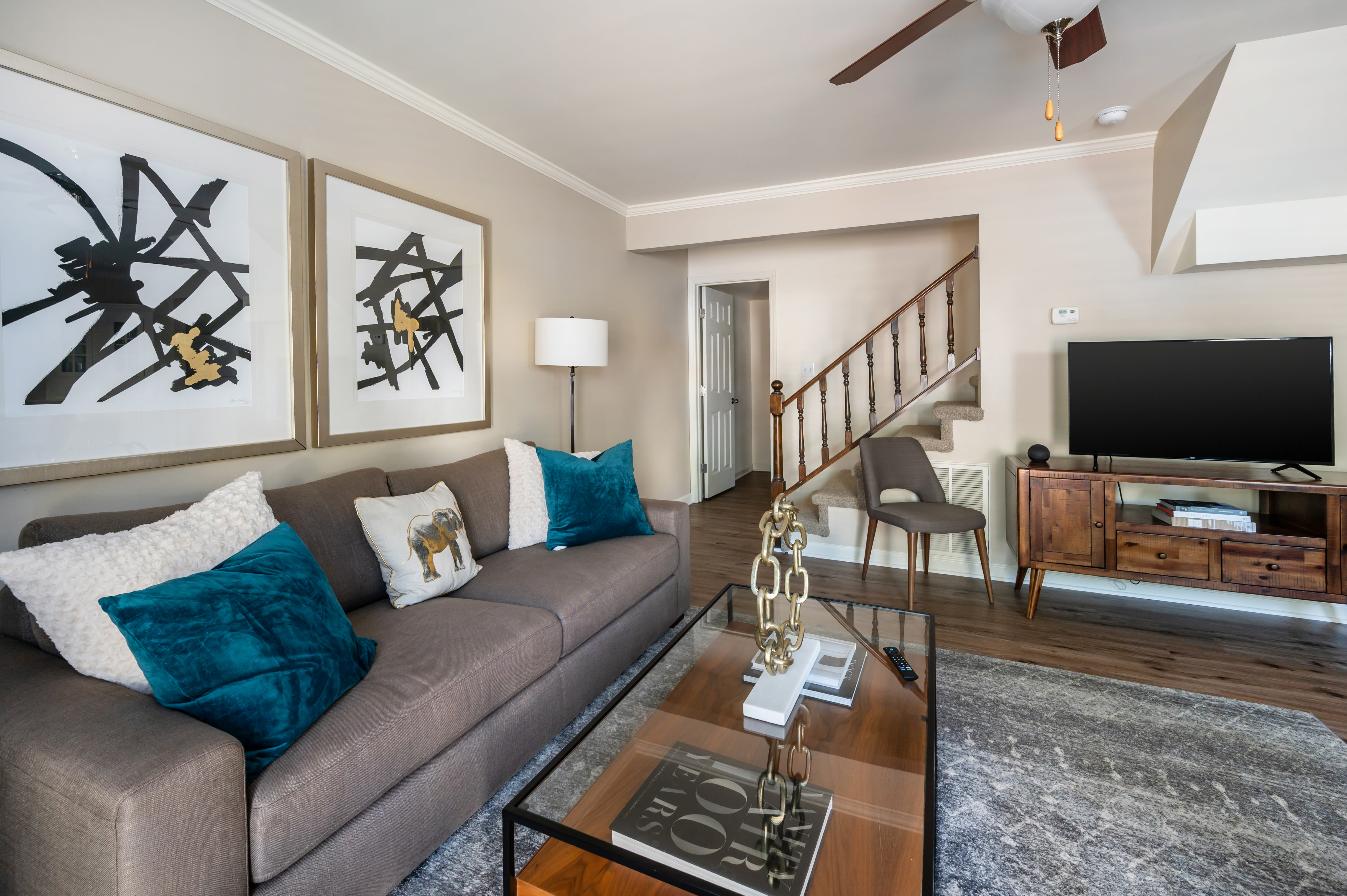Smoky Crossing Apartment Homes 7 of 12