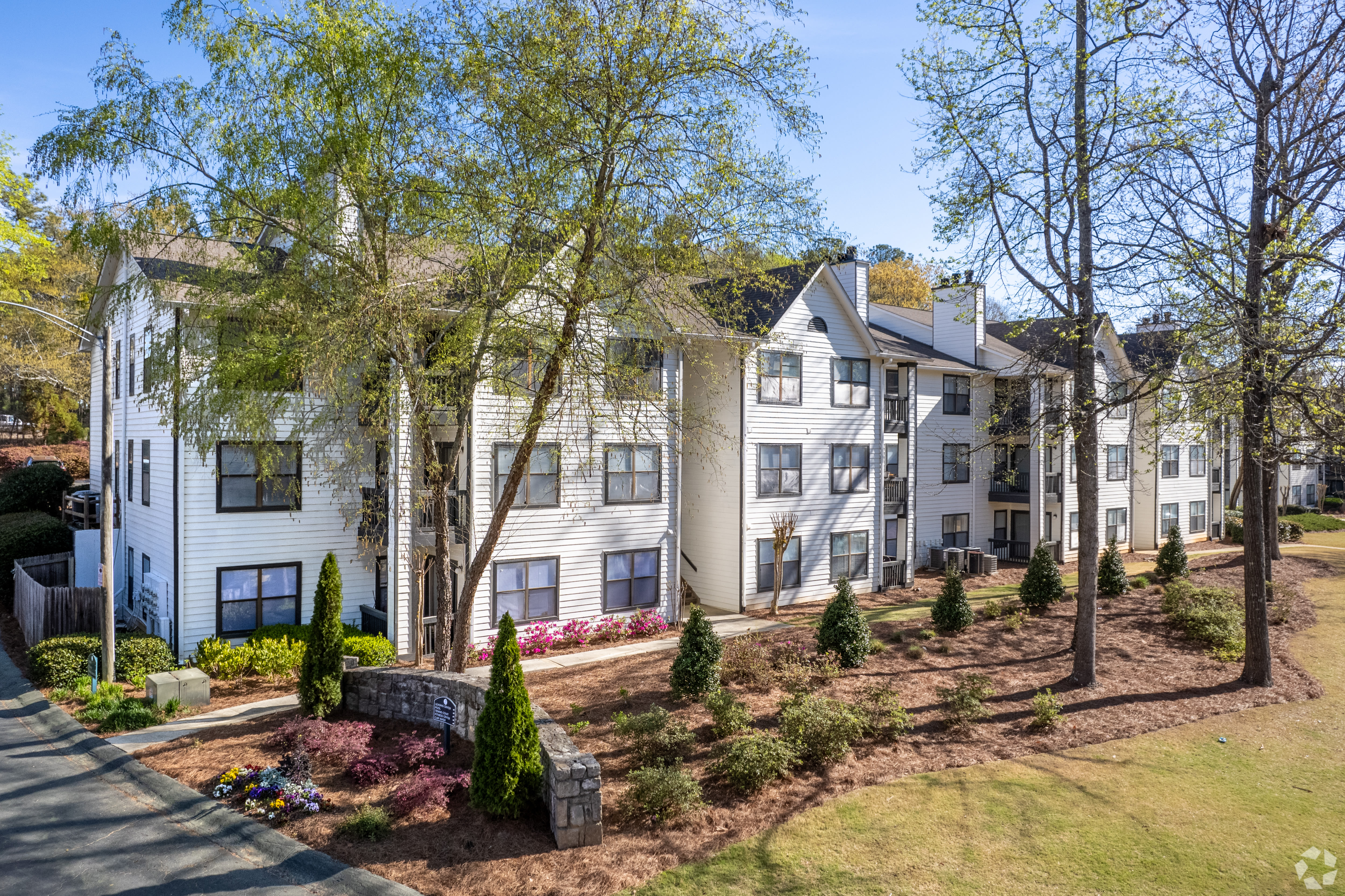 Brook Valley Apartment Homes 11 of 12