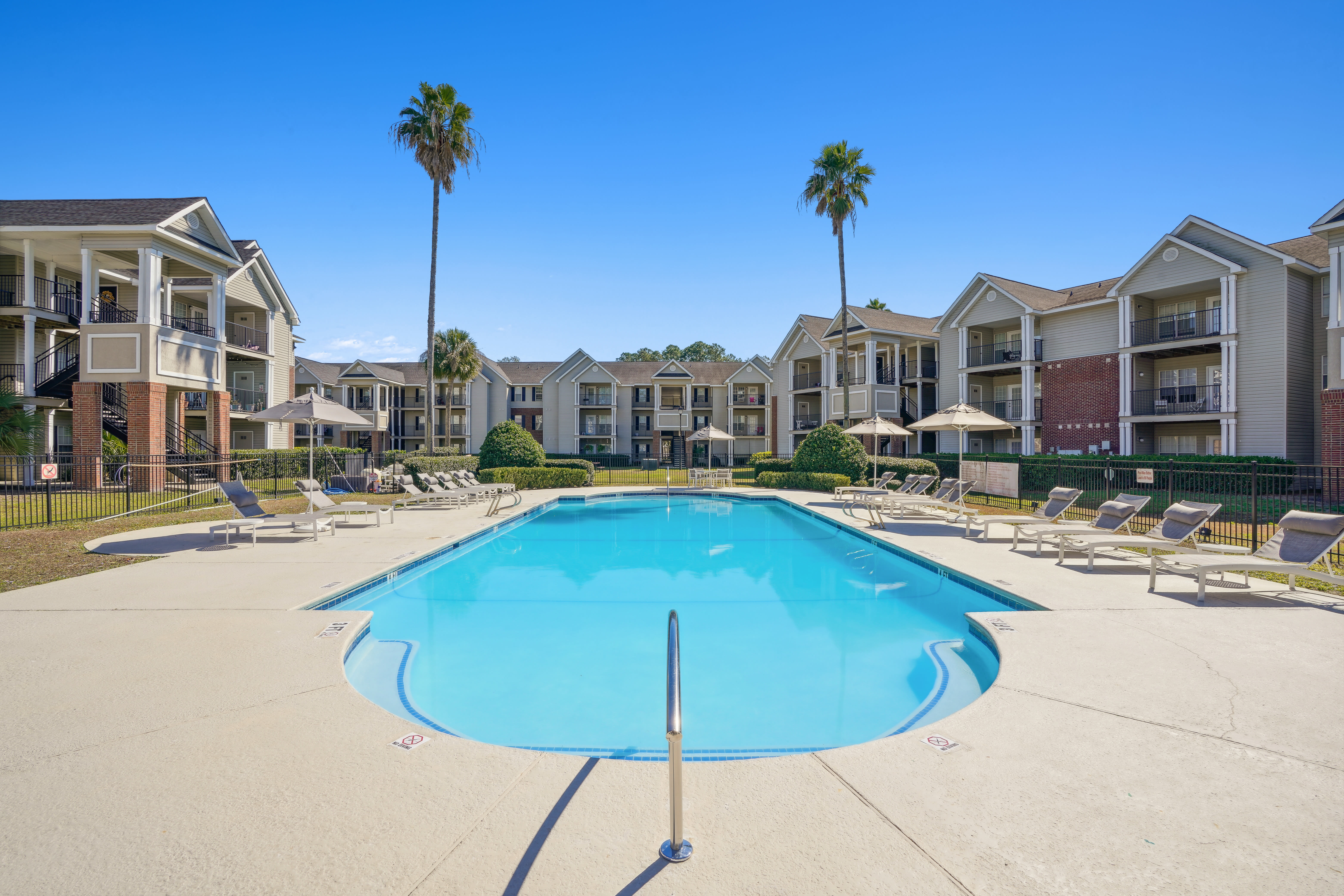 Palm Club Apartment Homes 4 of 12