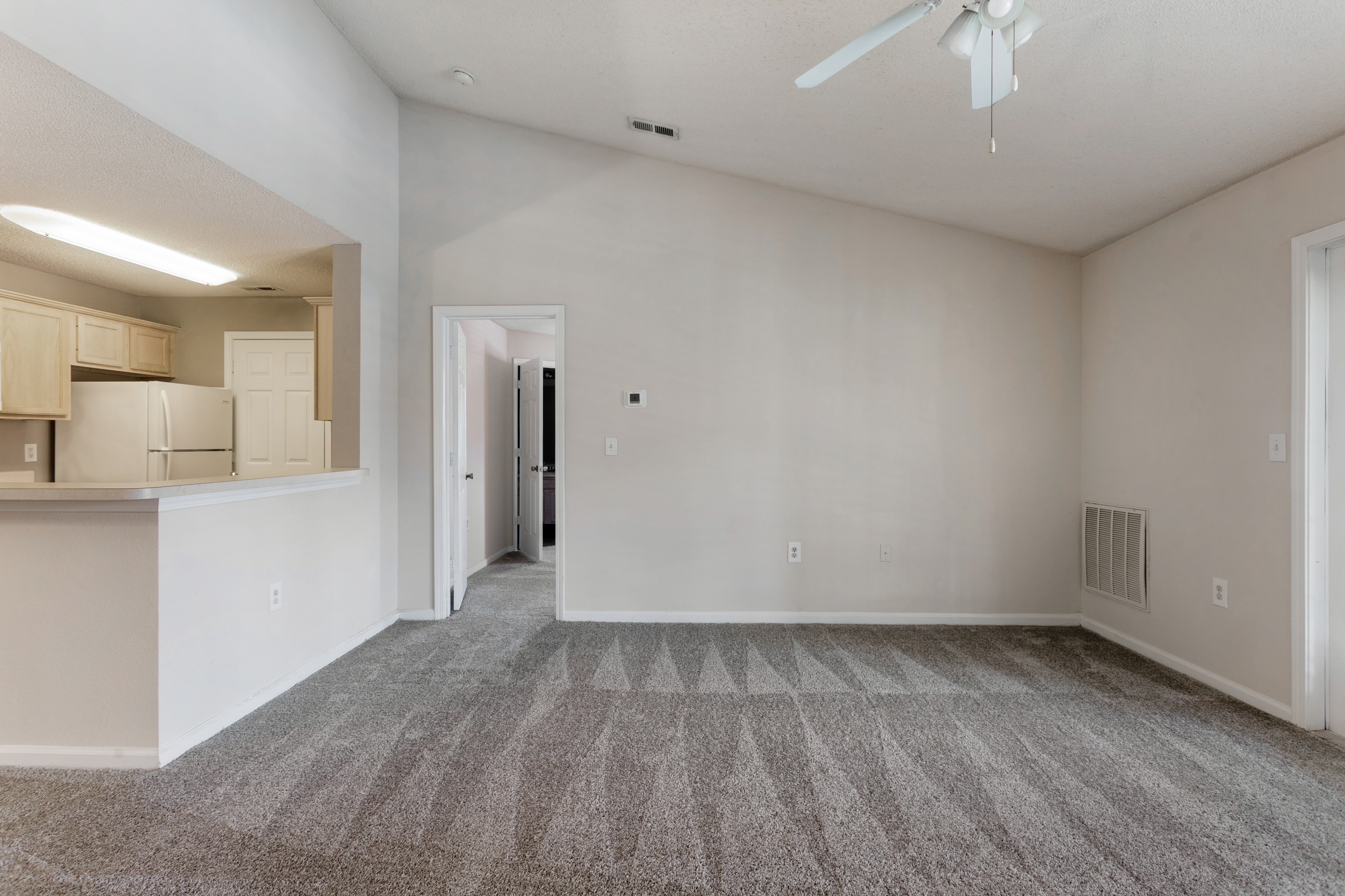 Palm Club Apartment Homes 7 of 12