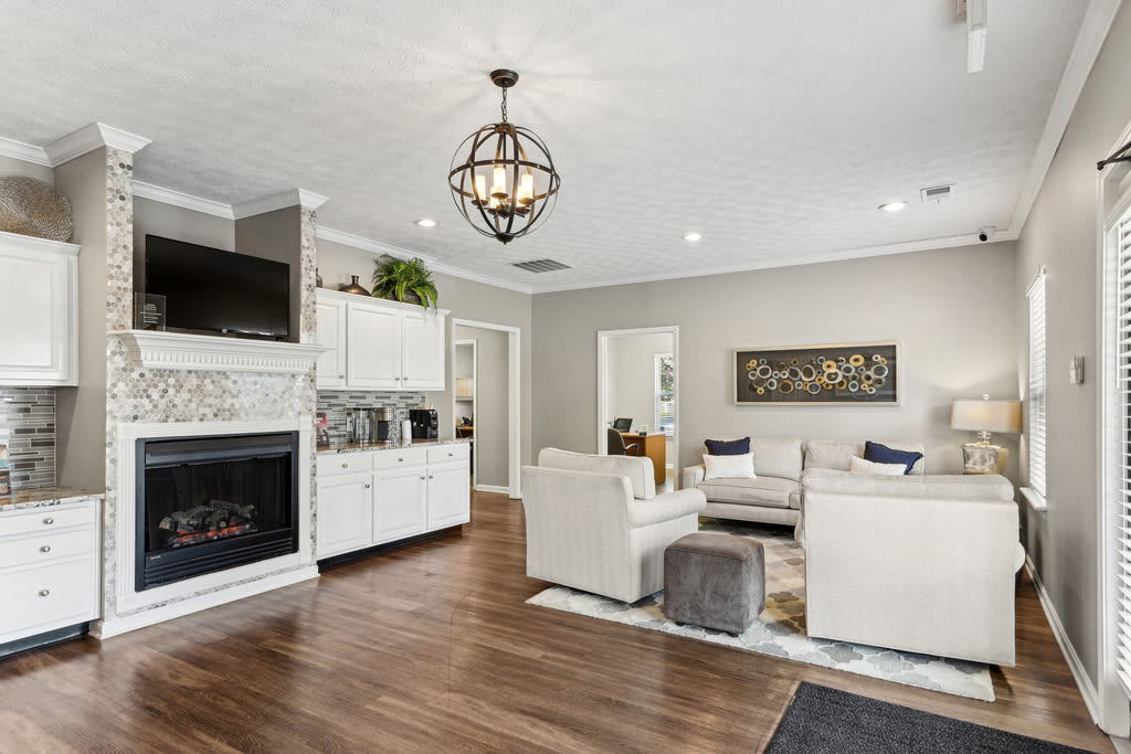 Maple Brook Apartments 4 of 12