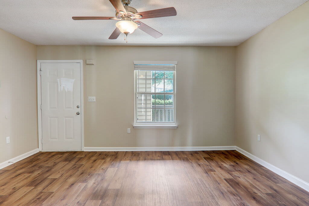 The Grove Apartments 3 of 12