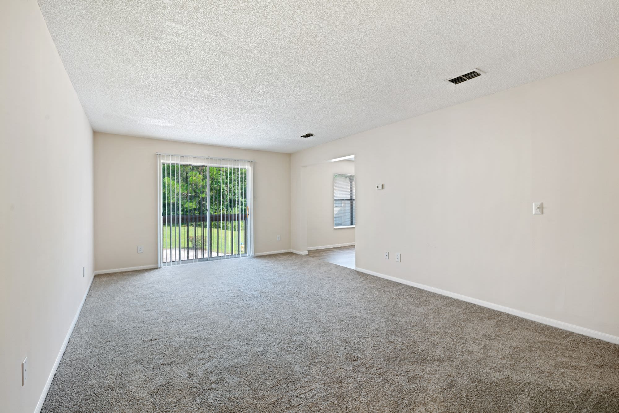 The Retreat at Hidden Bay Apartment Homes 6 of 12