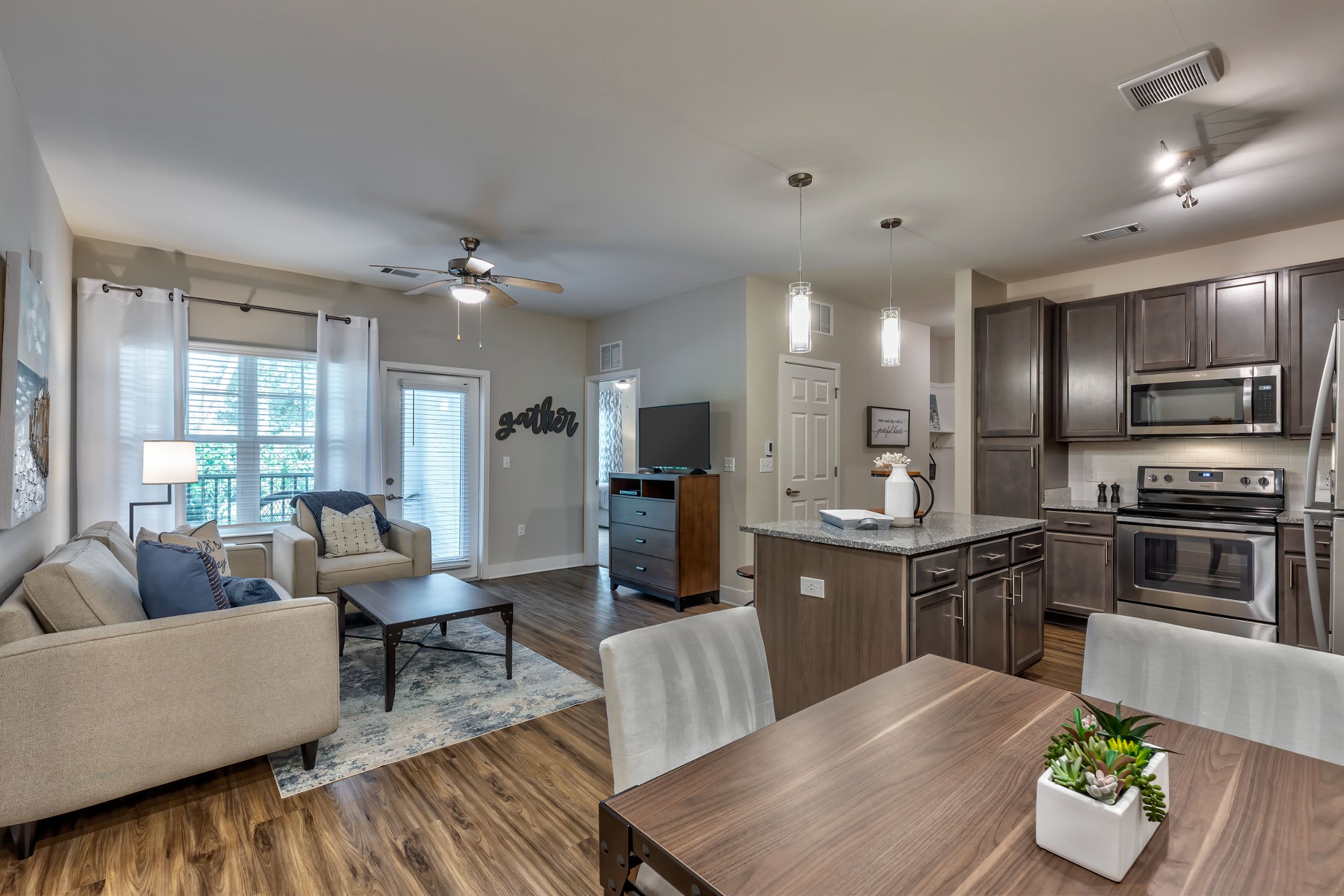 Vintage Amelia Island Apartments 1 of 12