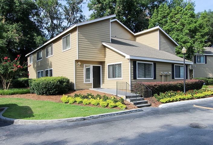 Verde Vue Apartments 1 of 12