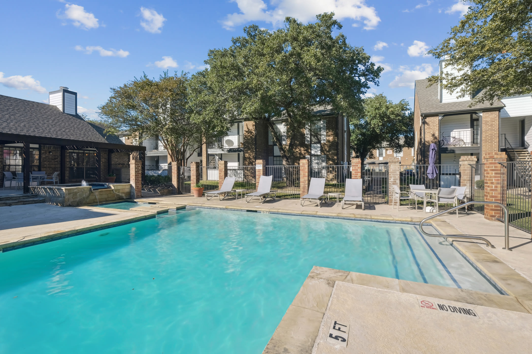 The Arbors of Euless Apartments 11 of 12