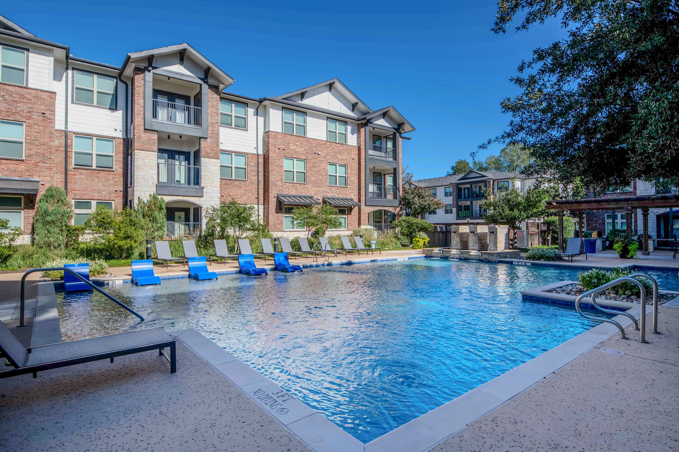 Pool at Laurel at Lake Highlands (3 of 3)