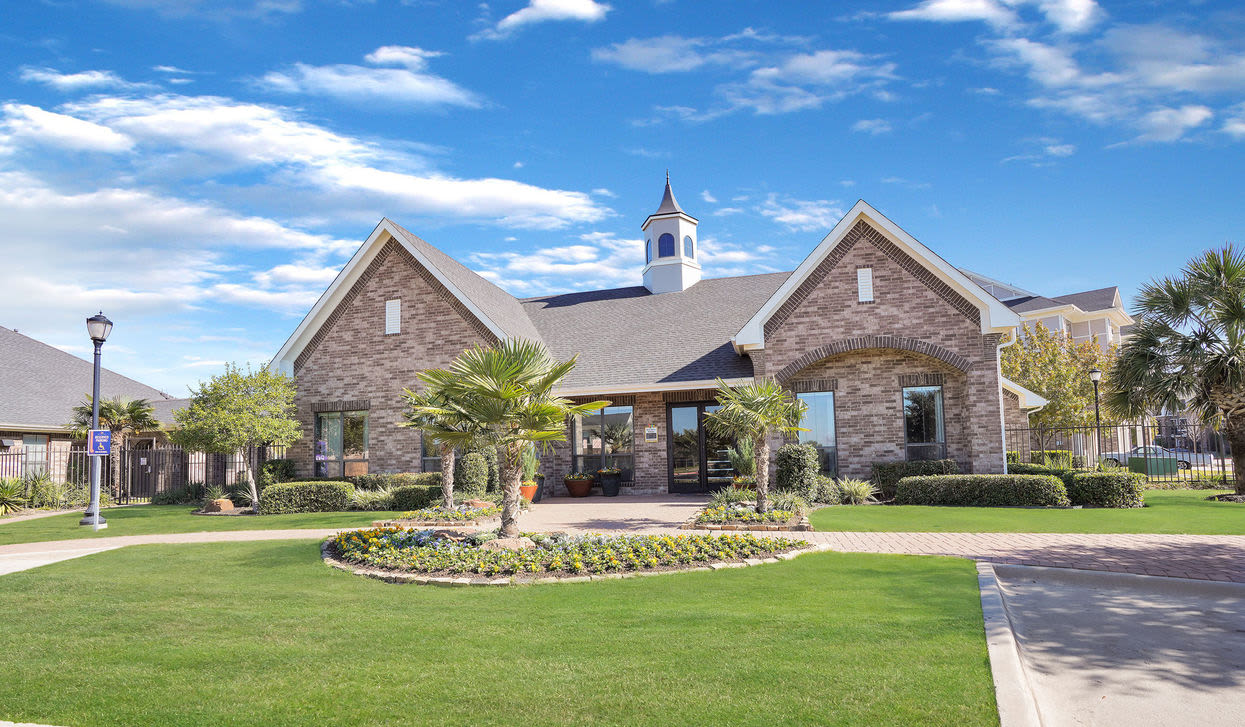 Watervue Apartment Homes 1 of 12