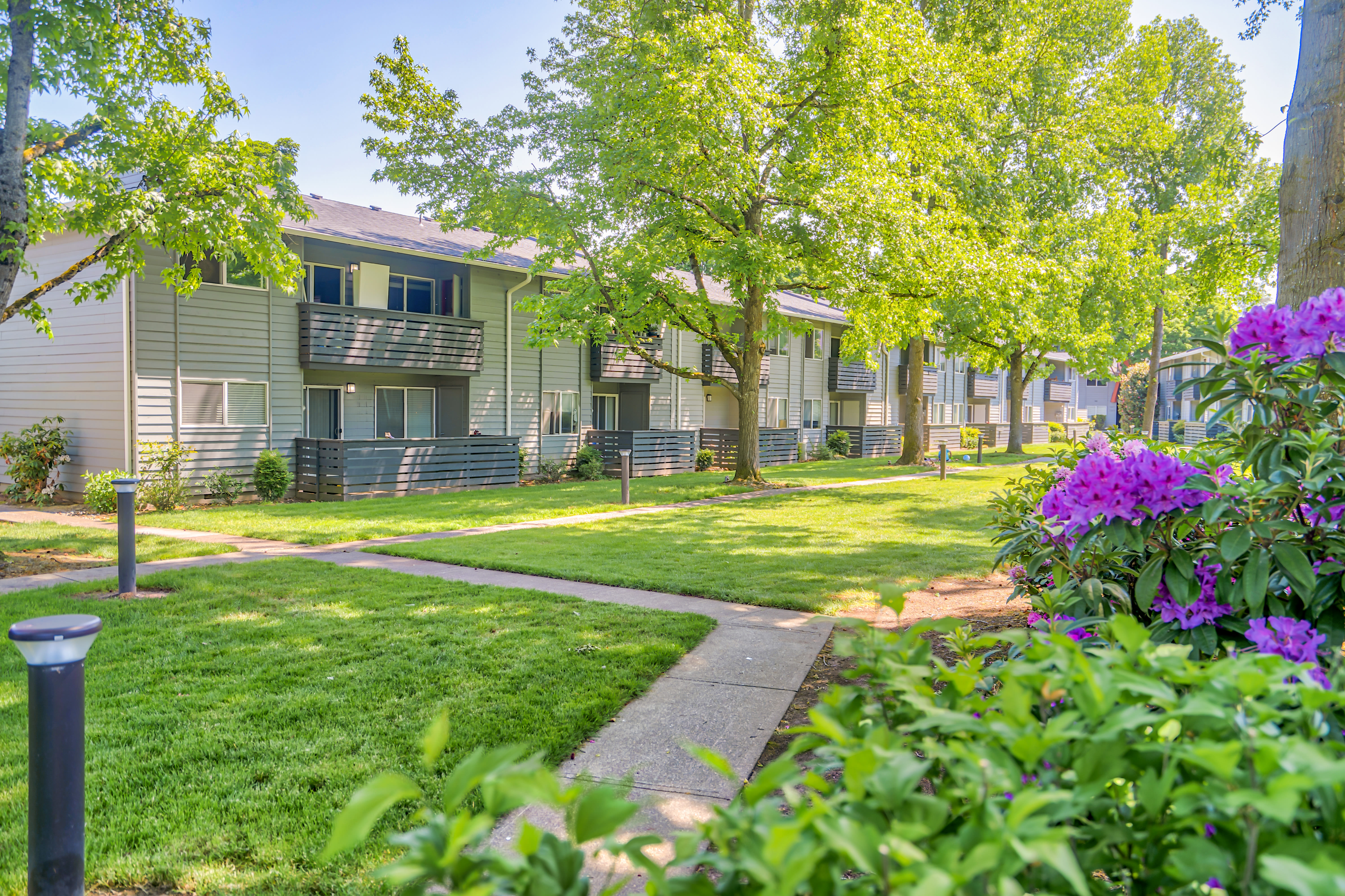 Courtyards at Cedar Hills Apartments 5 of 7