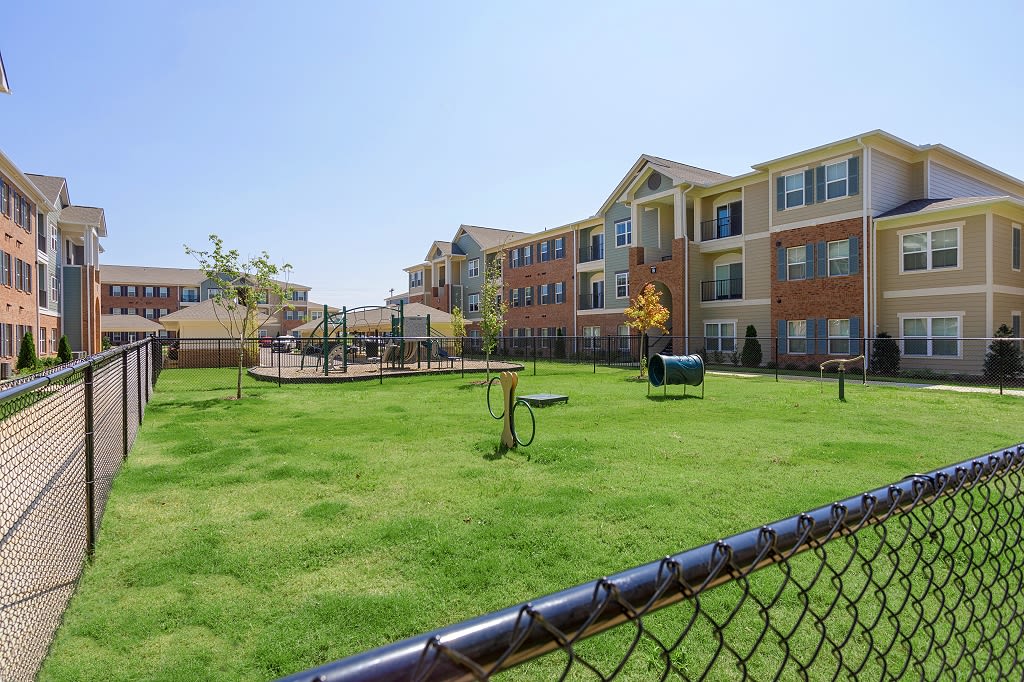 City Limits Apartments 3 of 12