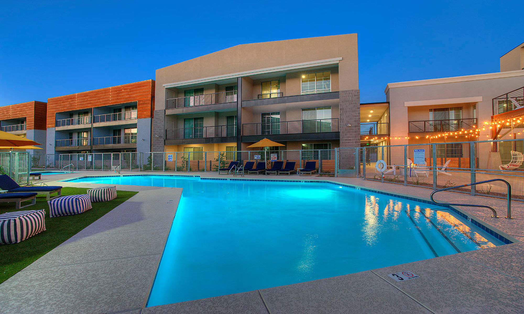 District Lofts apartments in Gilbert, Arizona