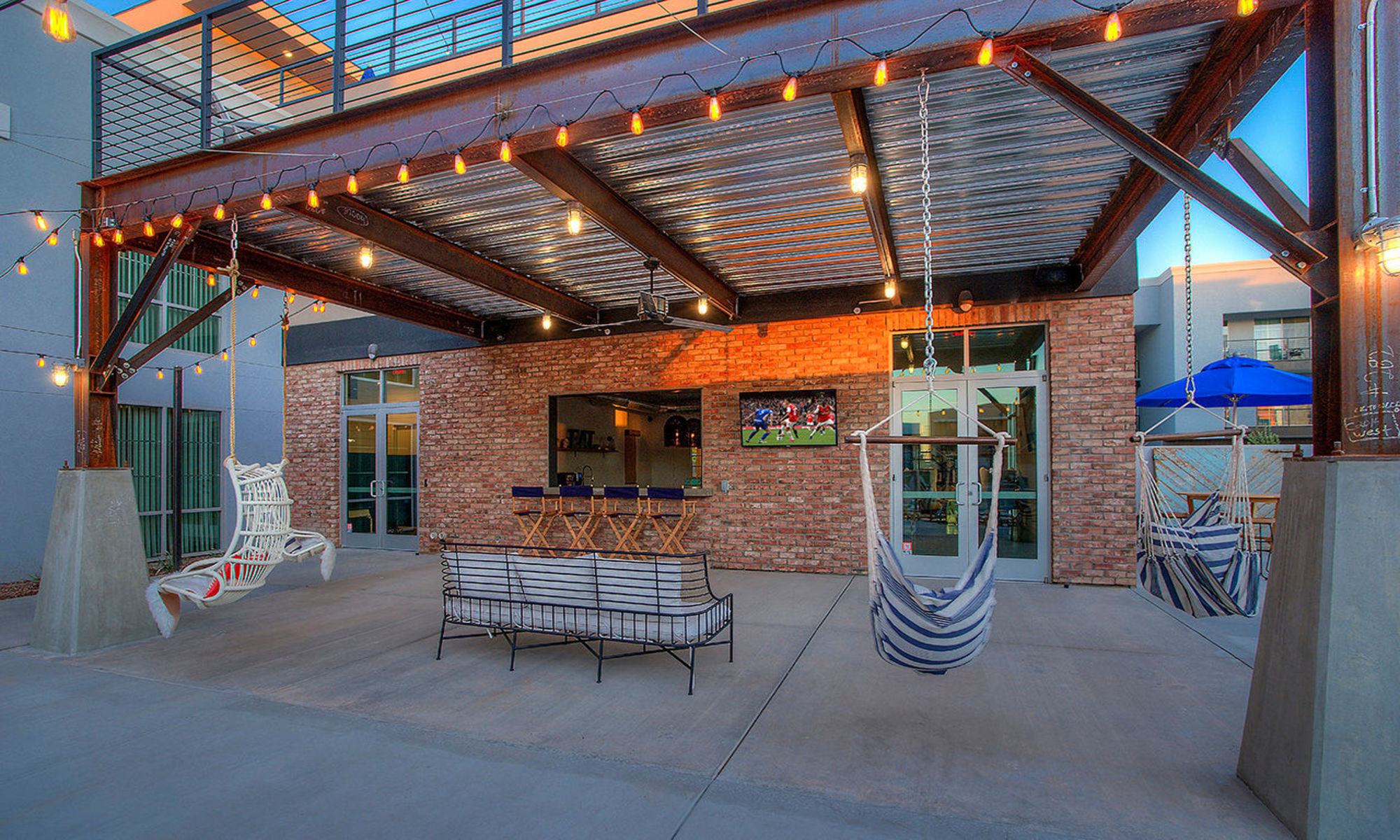 Apartments in Gilbert, Arizona, at District Lofts