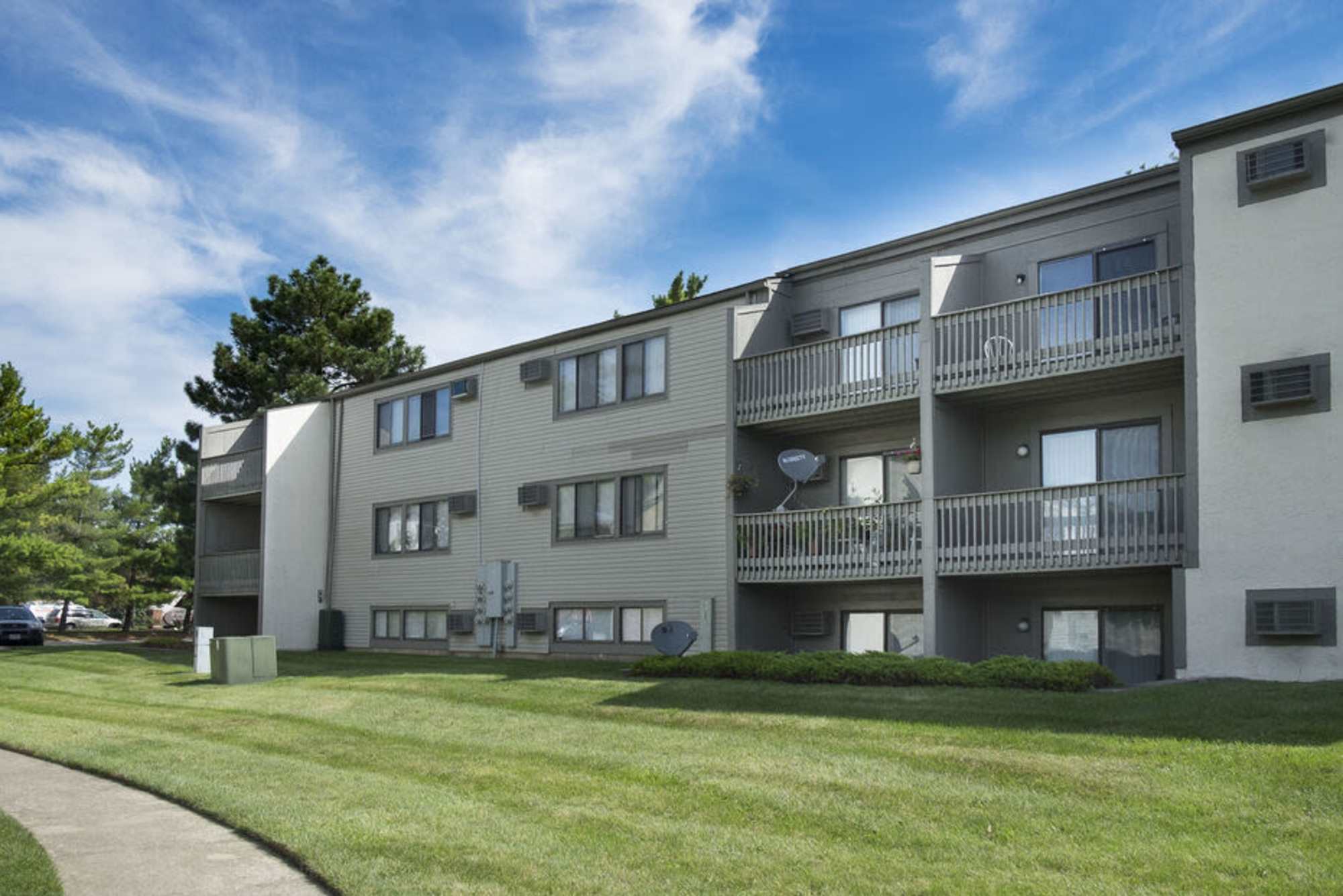 Village building exterior at Pointe at Northern Woods in Columbus, Ohio