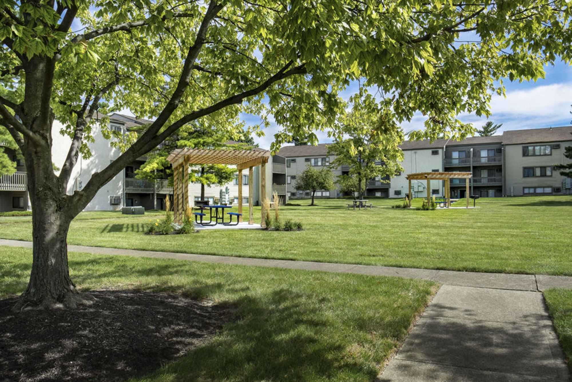 Village courtyard and walking path at Pointe at Northern Woods in Columbus, Ohio