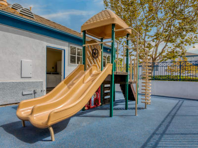 View amenities at Woodpark Apartments in Aliso Viejo, California