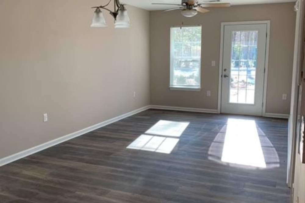 Living room at Grande Oak Apartments in Williamsburg, Virginia