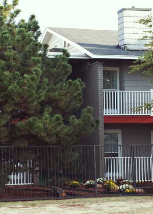 Exterior views at Solare Apartment Homes in Warr Acres, Oklahoma