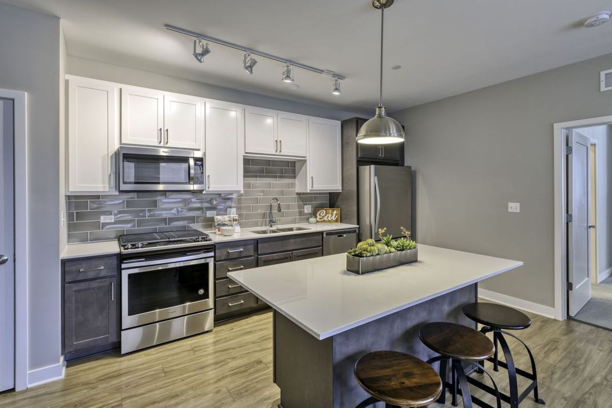 Amenities at Maple and Main Apartments in Downers Grove, Illinois