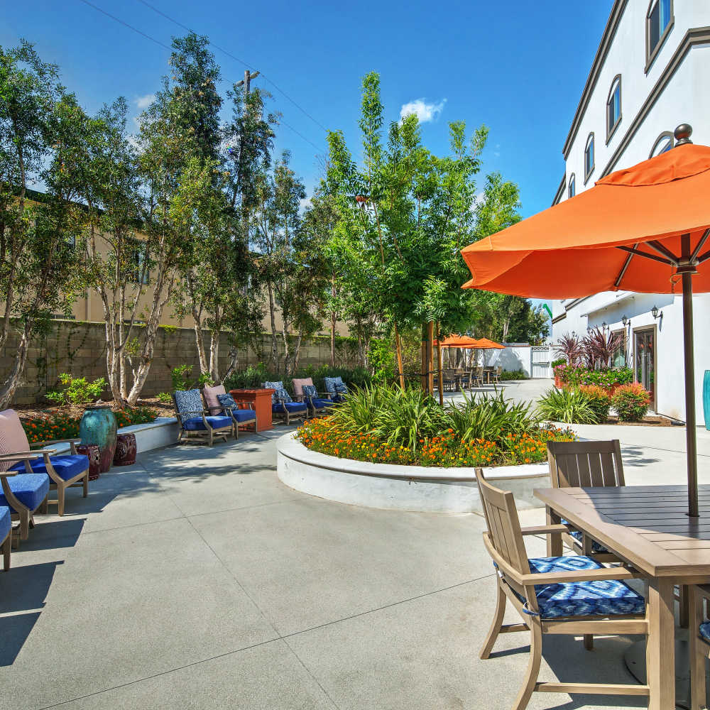 Large resident dining hall at Clearwater at South Bay in Torrance, California