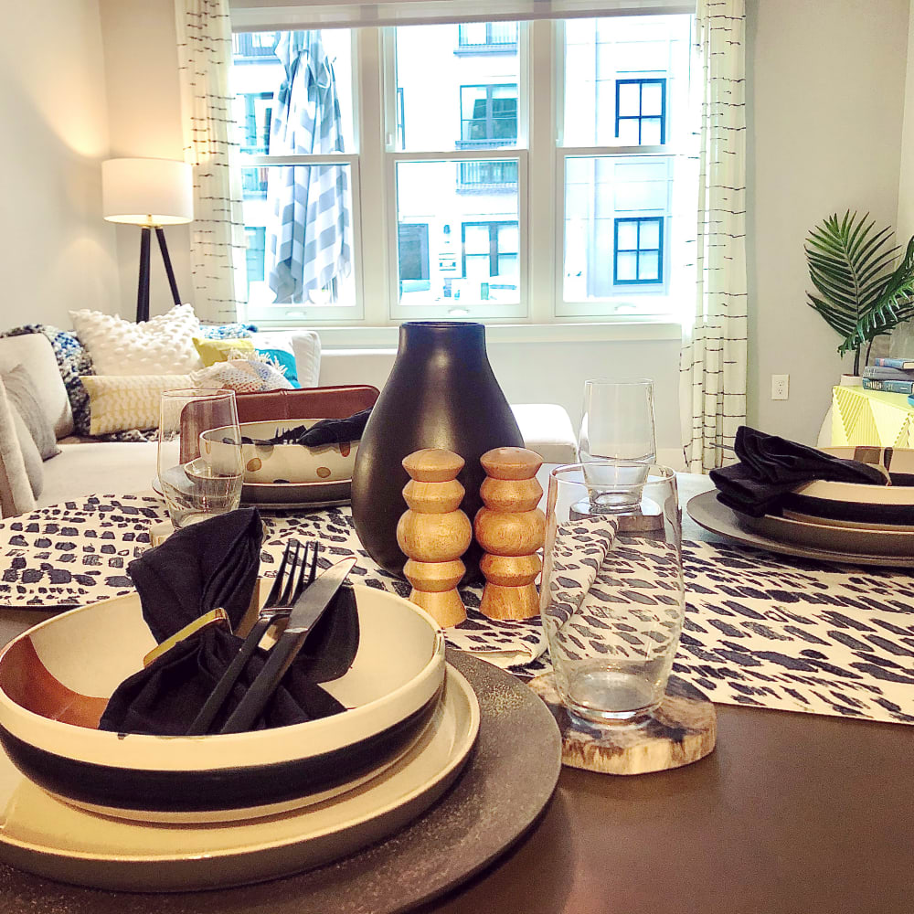 Table set at 511 Meeting in Charleston, South Carolina