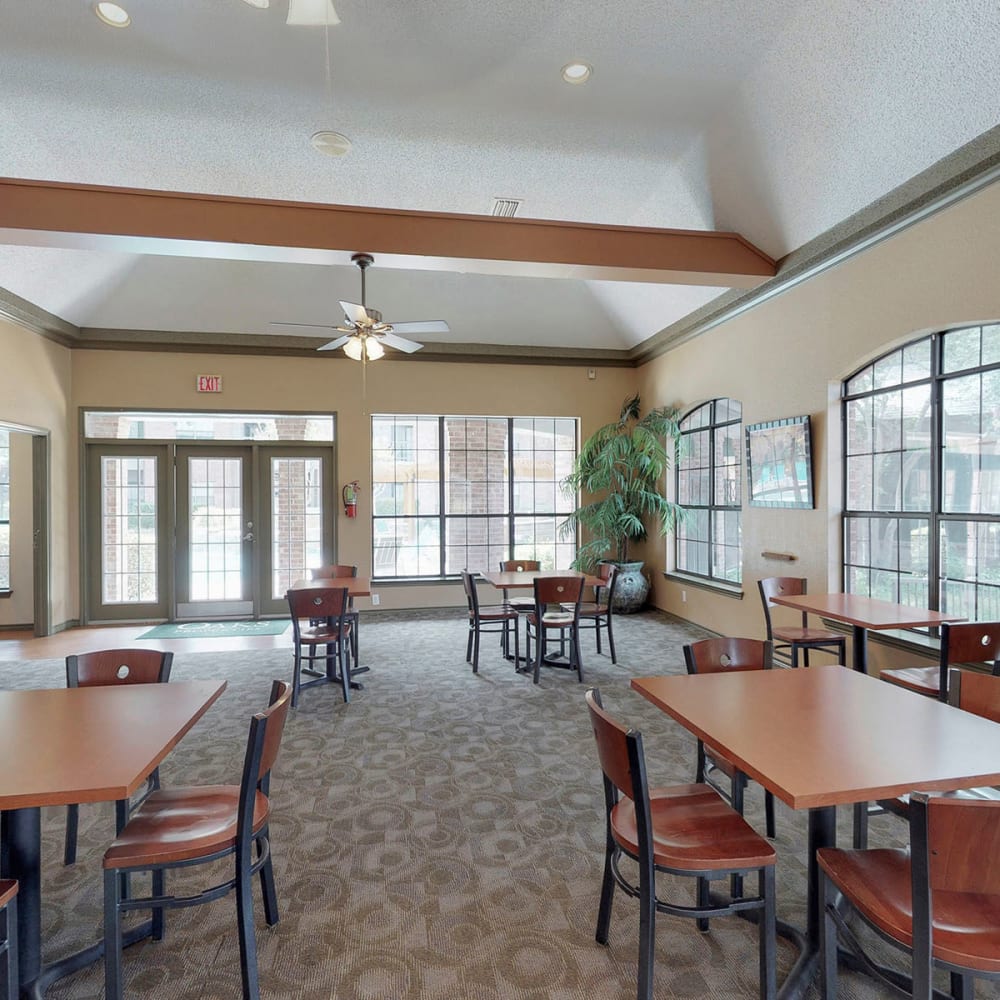 Bright and welcoming lobby interior at Oaks Hackberry Creek in Las Colinas, Texas