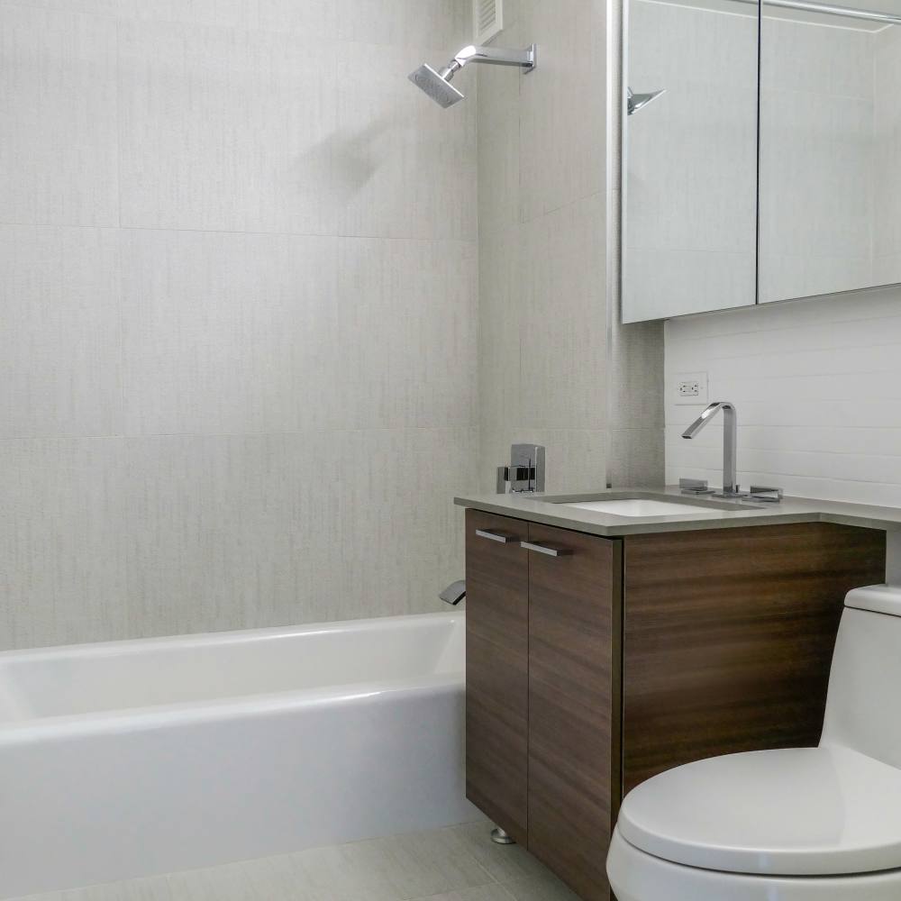 Bathroom with shower and bath combo The Ventura in New York, New York