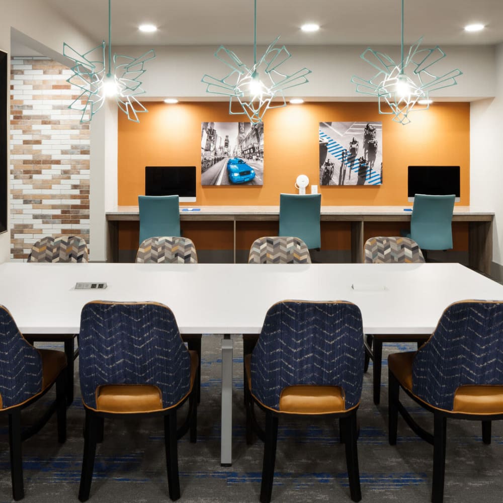 Community lounge area at Alma Hub 121 in McKinney, Texas