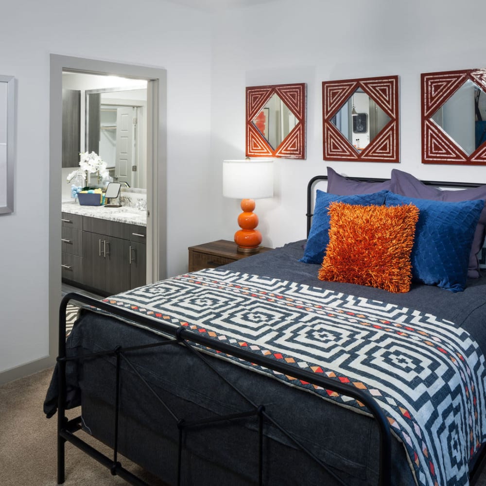 Modern bedroom at Alma Hub 121 in McKinney, Texas