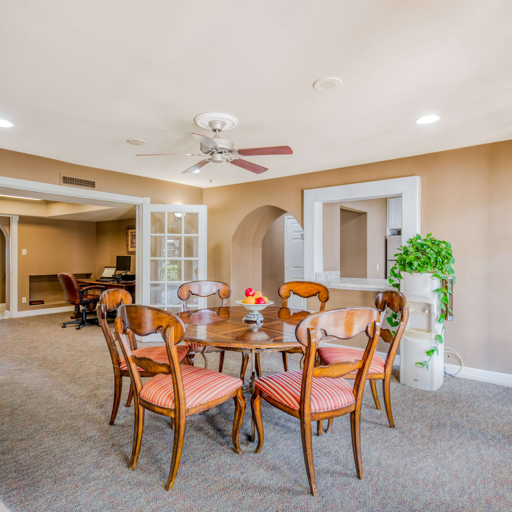 Common area in Kingswood Village Apartments in Houston, Texas