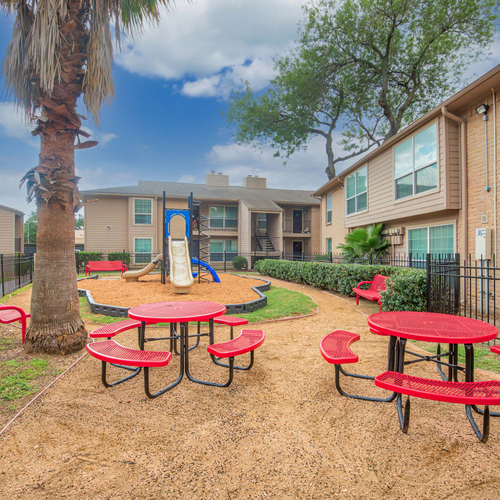 Common area outside in Summer Creek Apartments in Houston, Texas